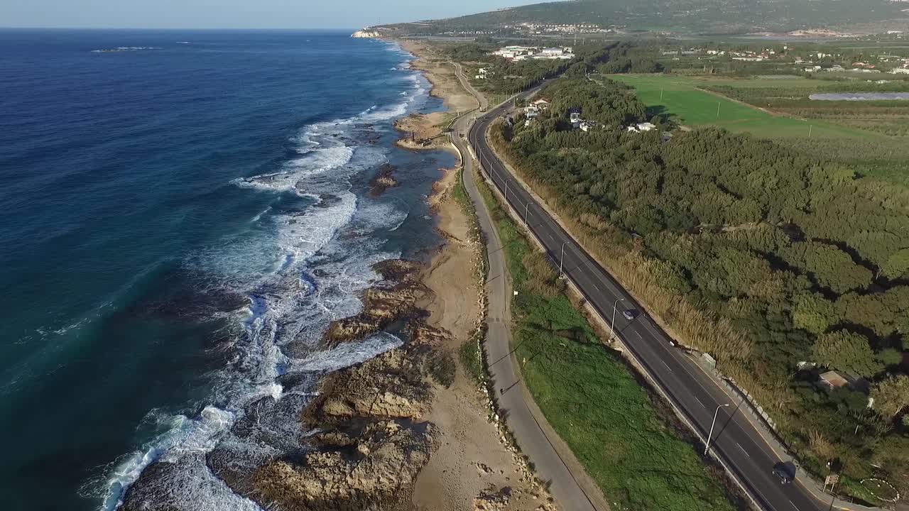 línea de costa tomada desde un avión no tripulado