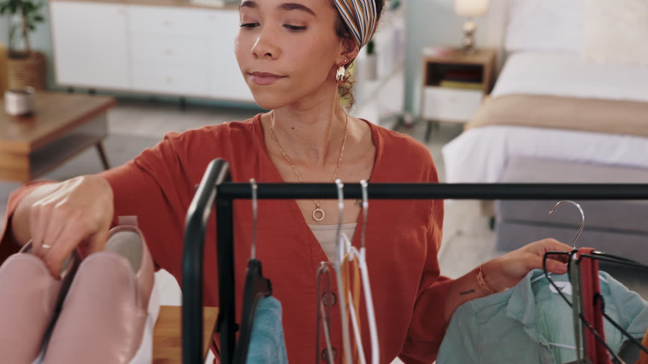 moda, mujer negra y vestuario para el cambio