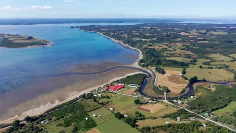 Luftaufnahme-Der-Caulín-bucht-Am-Nördlichen-Ende-Der-Chiloé-insel-In-Chile