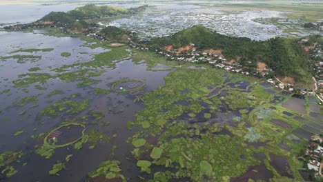 El-Lago-Loktak-Es-Un-Lago-De-Agua-Dulce-En-El-Noreste-De-La-India