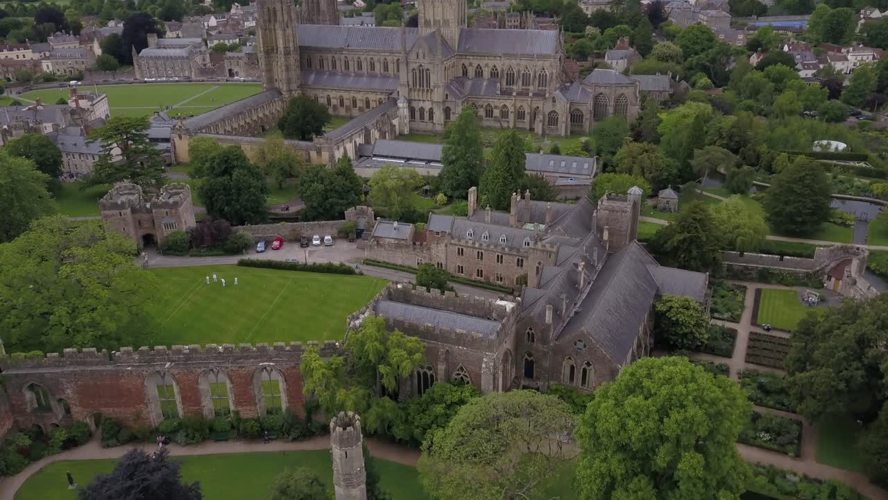 Wells Cathedral and Bishops palace