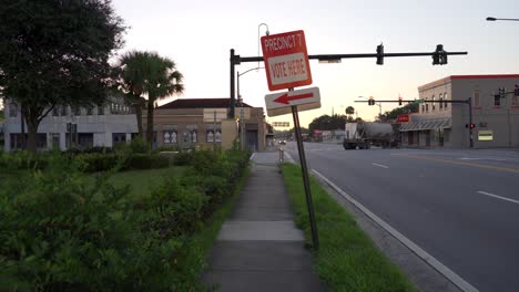 williston, fl - usa - 08-1-2020: 4k push in towards a vote here sign in williston.