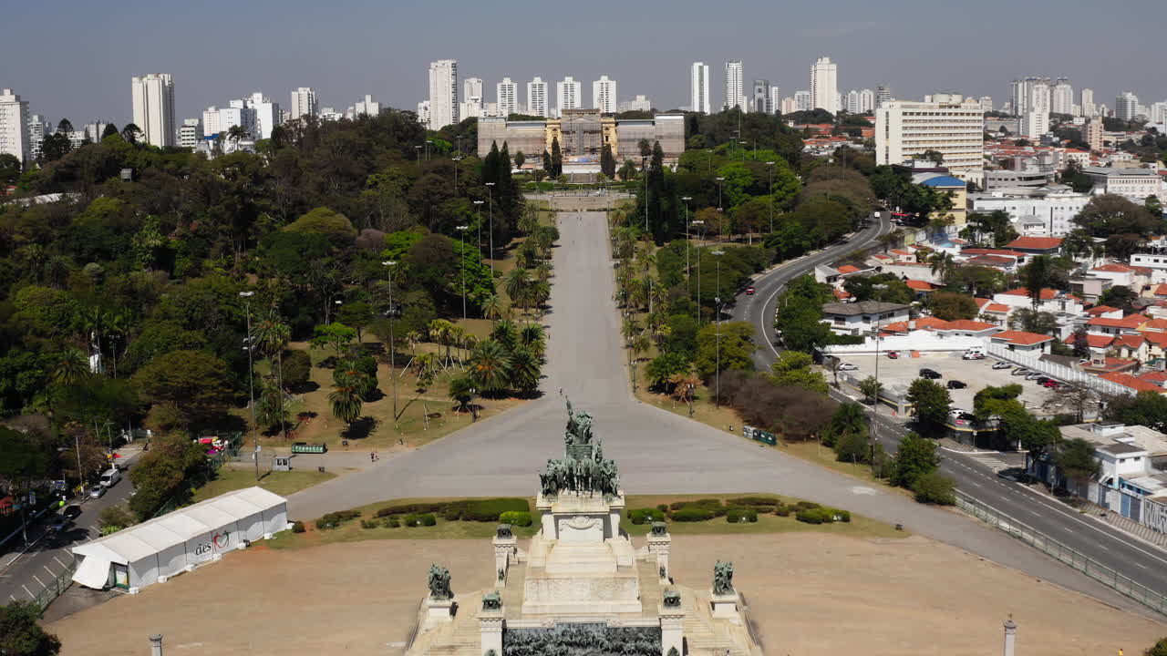 Aerial view of the Independence Park in the Ipiranga neighborhood in São Paulo with the Ipiranga Museum under restoration for the reopening of the bicentenary of the Brazilian independence in 2022-1