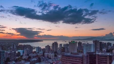 Lapso-De-Tiempo-Al-Atardecer-En-Vancouver,-Columbia-Británica,-Canadá