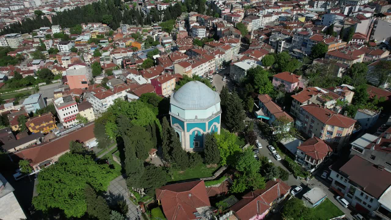 vista desde un avión no tripulado de la plaza de la tumba verde