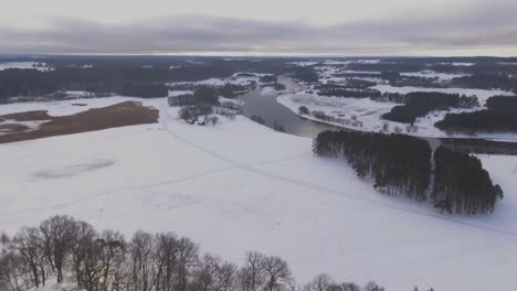 The-Neris-River-Meanders-Through-the-Pajauta-Valley-in-Kernave-in-Winter