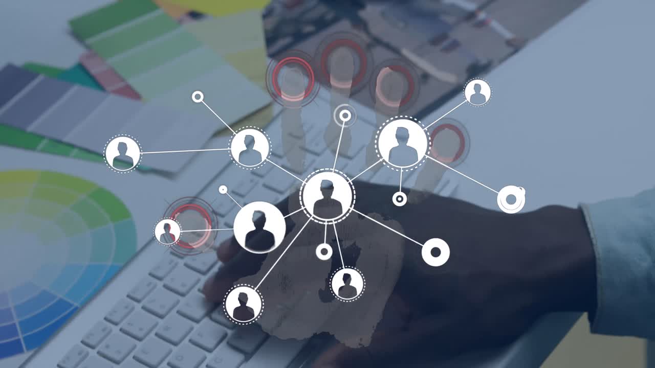 animación de la red de conexiones con iconos sobre empresario afroamericano usando portátil.