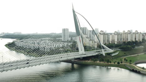 puente atirantado seri wawasan, lago putrajaya, kuala lumpur, malasia