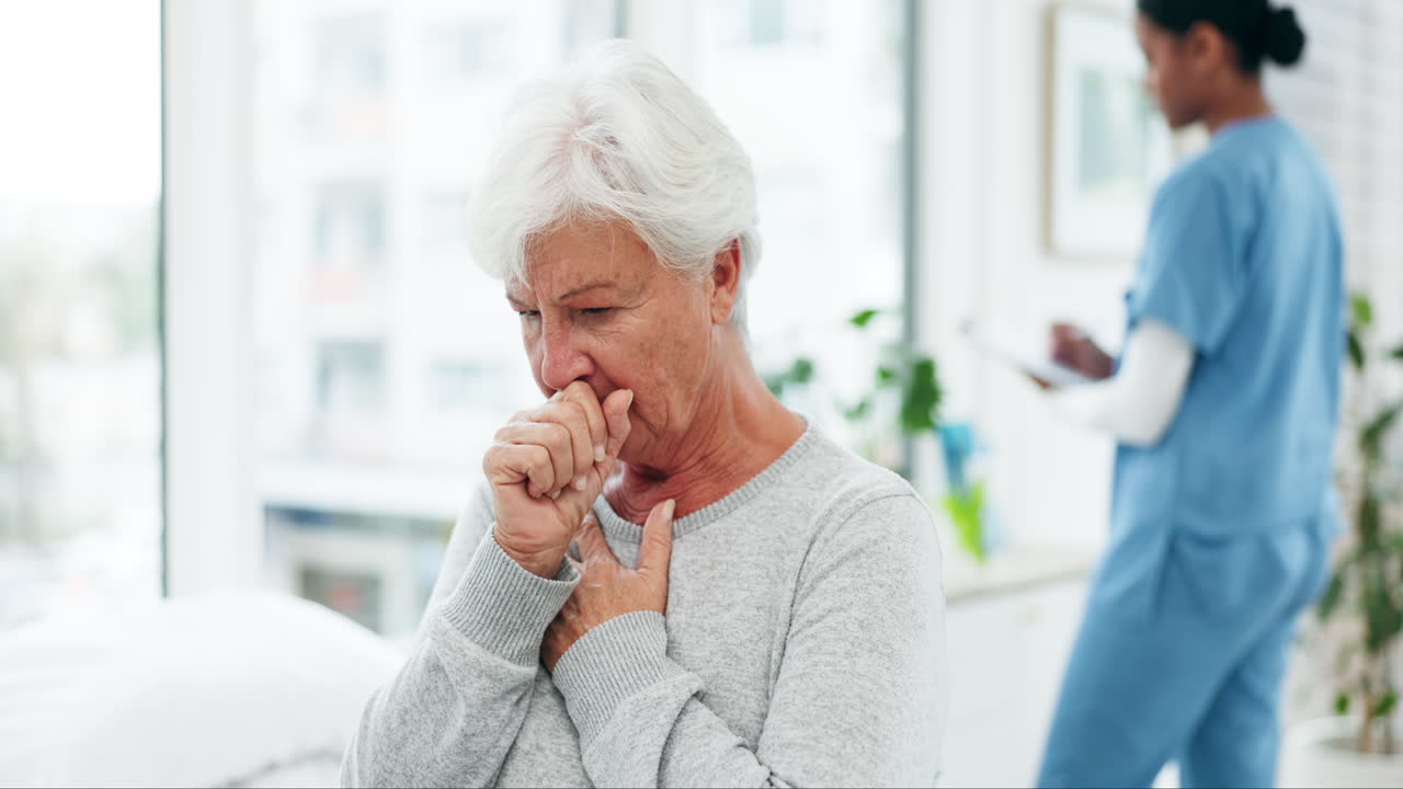 consulta, tos o anciana enferma