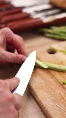 preparing asparagus