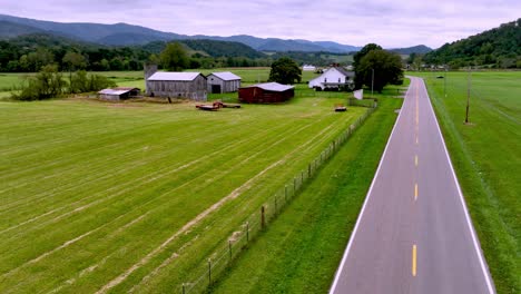 Bauernhof-Und-Gehöft-In-Der-Nähe-Der-Bergstadt-Tennessee