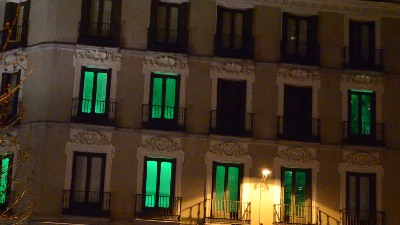 PLAZA DEL CALLAO. Hotel nella zona di Madrid. Le camere libere lampeggiano