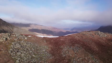 無人機拍攝飛行來揭示風景,helvellyn,湖區,坎布里亞,英國