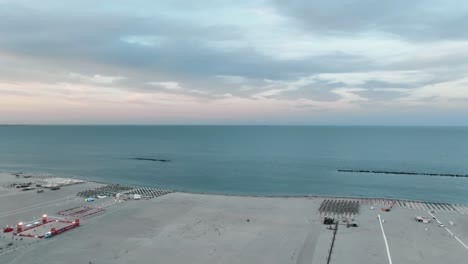 Aerial-footage-of-Mamaia-beach,-Constanta,-Romania