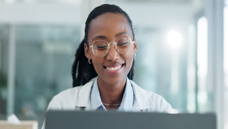 Healthcare,-doctor-and-black-woman-with-video