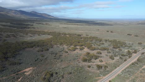 Toma-Panorámica-Aérea-Famosos-Horrocks-Pasando-Por-Carretera-Panorama-Paisaje-Natural