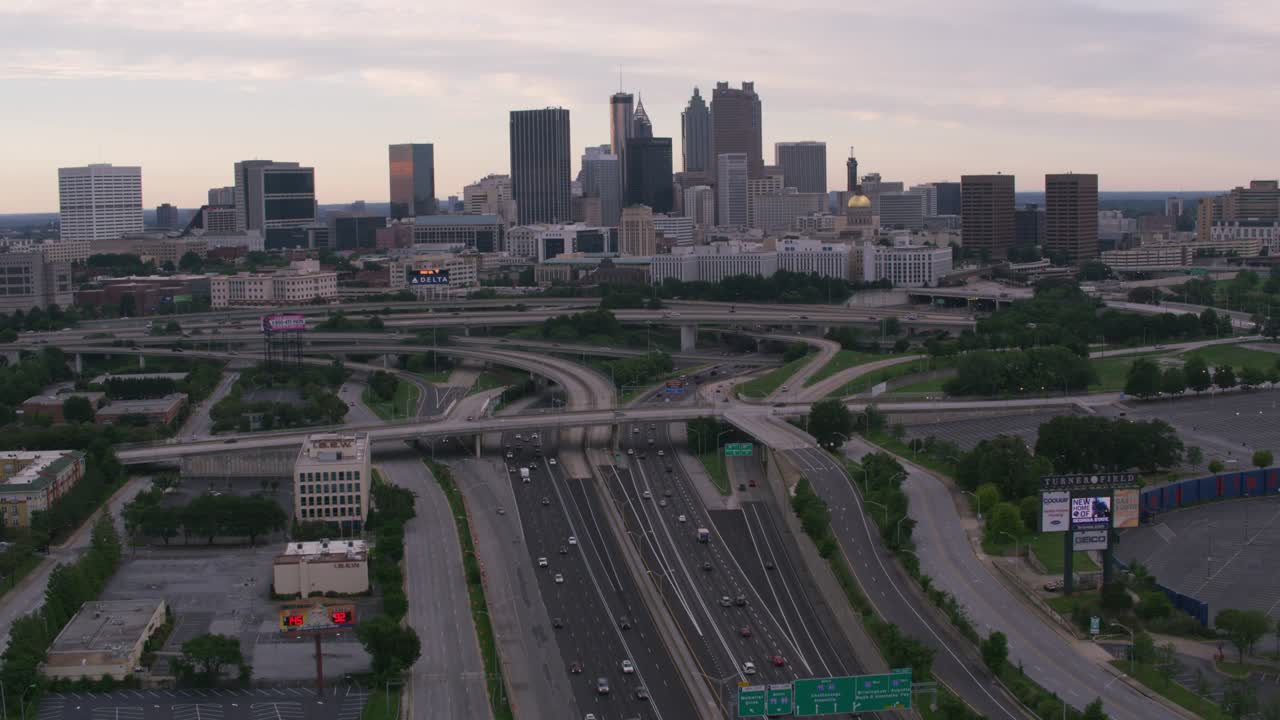 Ripresa aerea diurna del centro di Atlanta