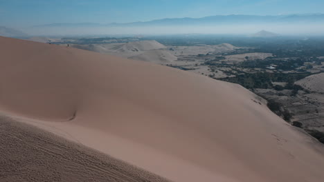 Huacachina,-Perú,-Desierto,-Drone-Aéreo