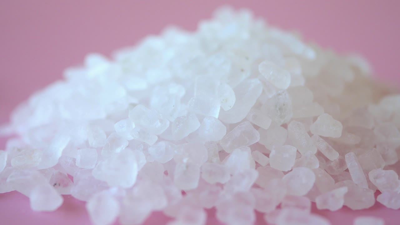 백색 소금 결정의 근접
