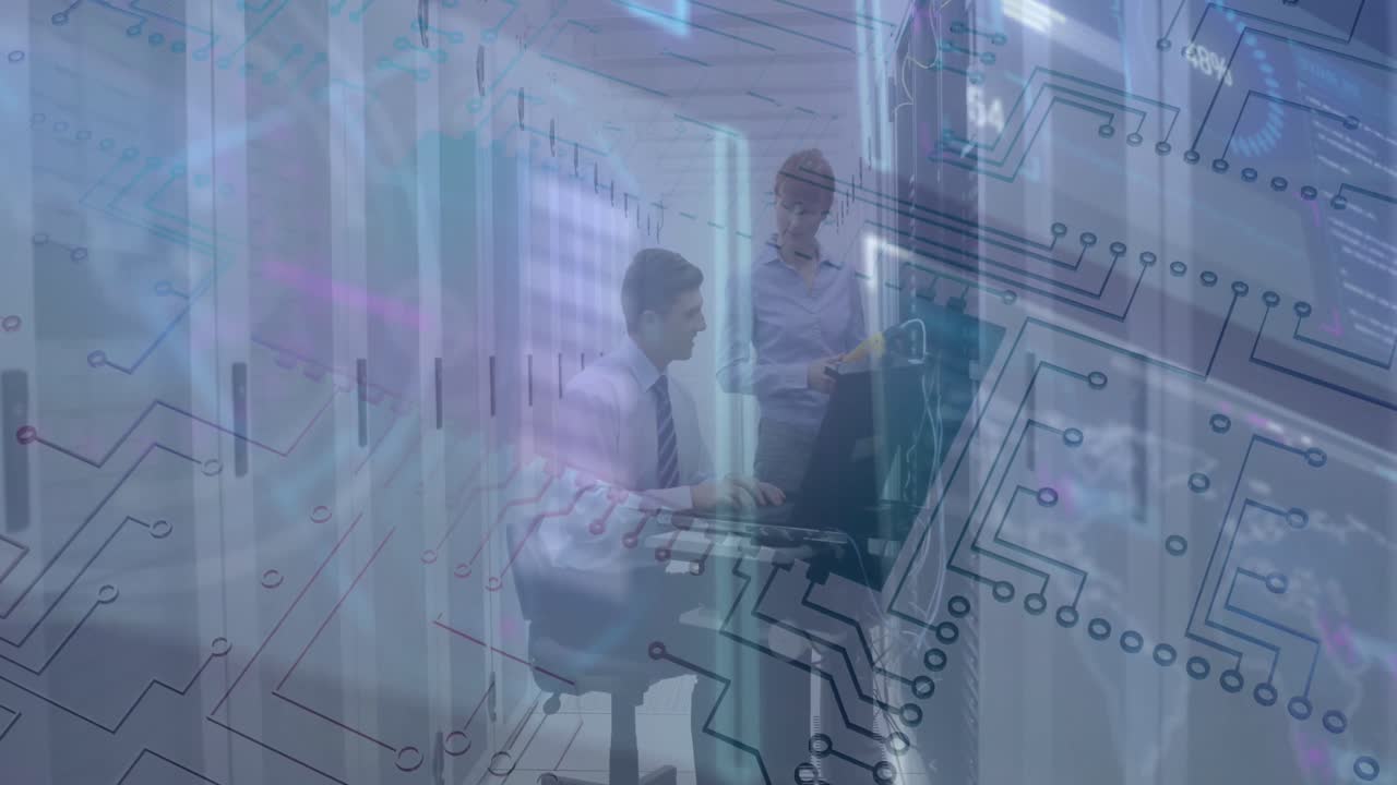 animazione dell'elaborazione dei dati su due uomini d'affari caucasici