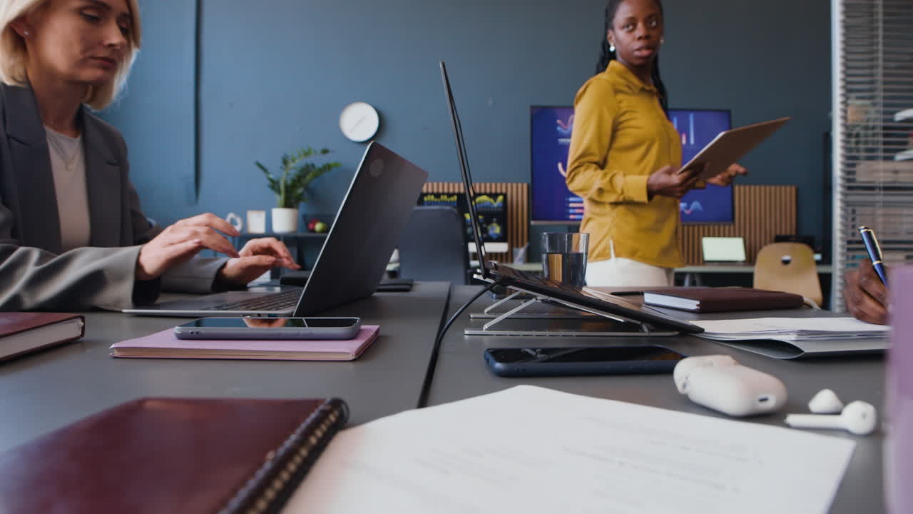 현대적 인 사무실 에서 사업 회의