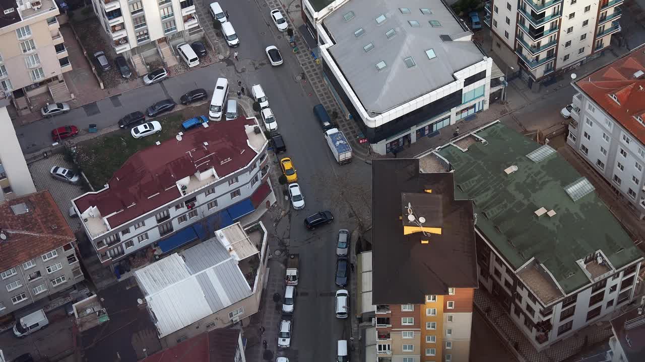 vista de ángulo alto de los edificios de residencias en la ciudad de istanbul