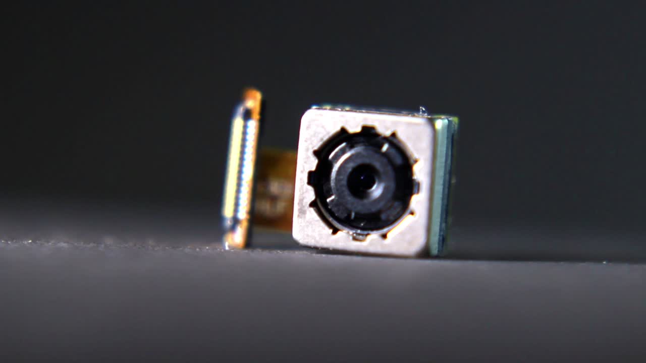 primer plano macro de la lente de la cámara trasera del teléfono inteligente