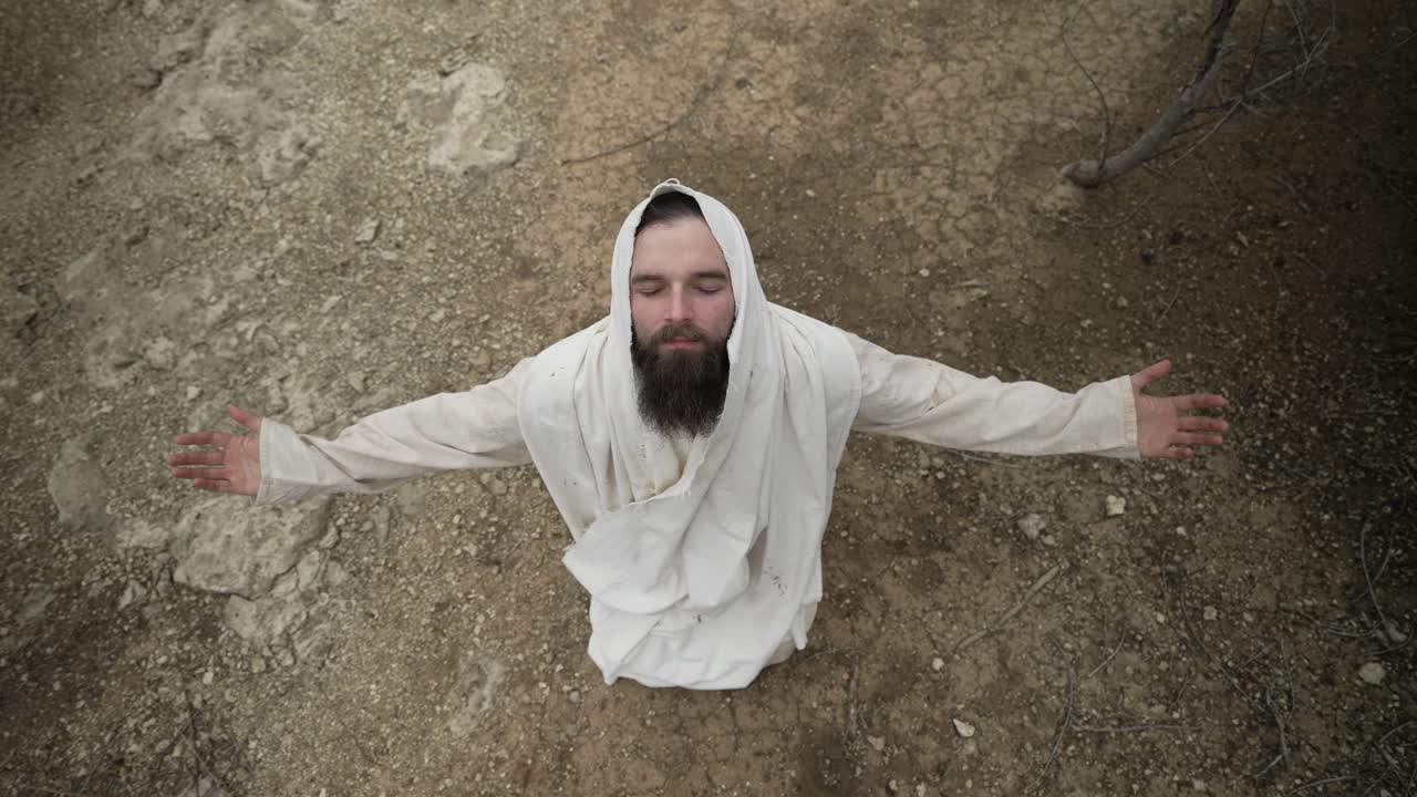 - jesucristo, biblia, profeta, perdonar, cristianismo, cristiano, perdón, amor de dios, cielo, orar, oración, orante, dios, espiritual, pascua, cruz, resurrección, tumba, crucificar, crucifixión