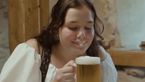 woman drinking beer