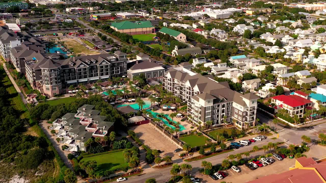 panorámica derecha drone vista del henderson beach resort and spa en destin fl