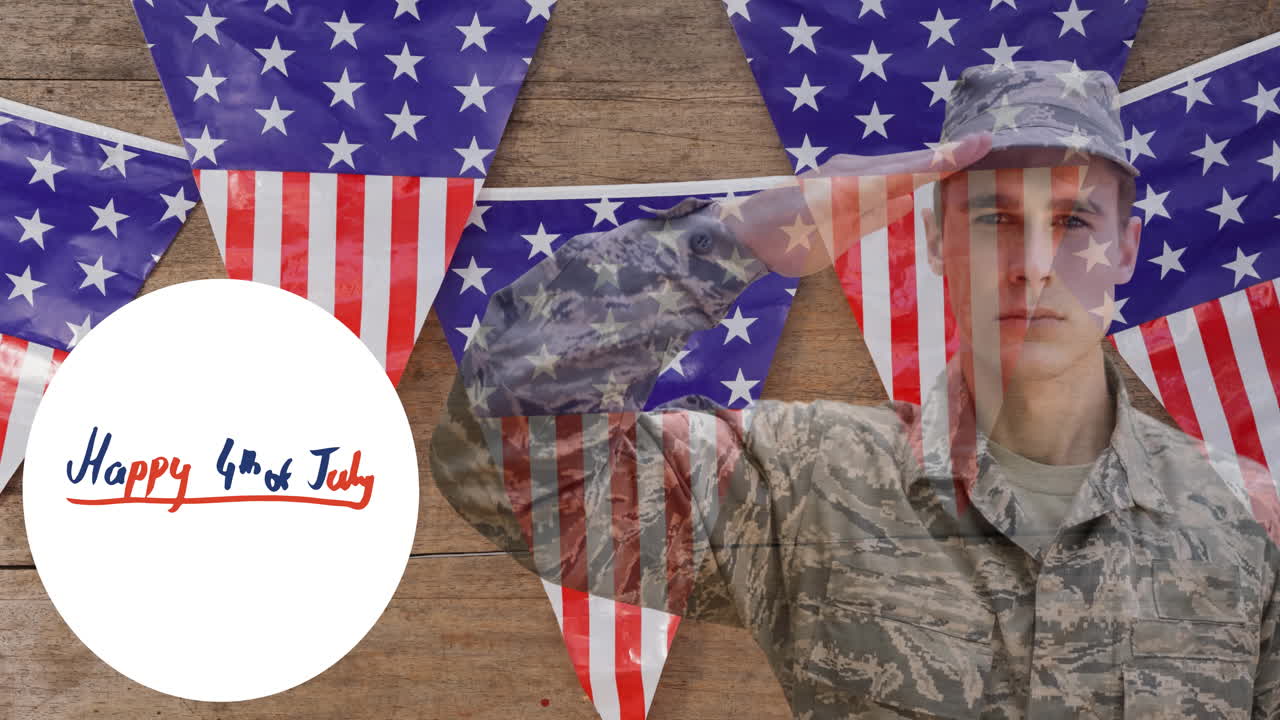 미국  ⁇ 발 위에서 인사하는 남성 군인과 함께 행복한 7월 4일 텍스트의 애니메이션