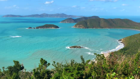 wide view of trunk bay on st