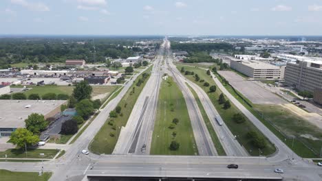 Mound-Road-and-E-Eleven-Mile-Road-intersection,-Warren-Michigan,-USA