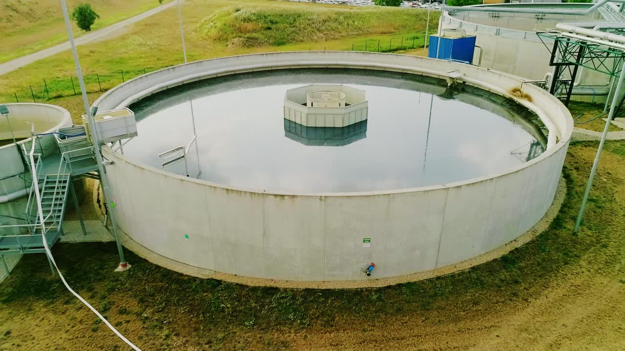 깨 ⁇ 한 물 실로