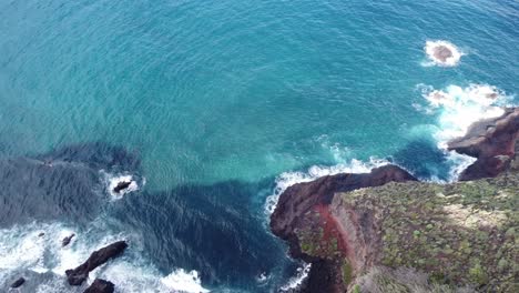 Costa-Norte-De-Tenerife,-Islas-Canarias,-España-Formaciones-Rocosas,-Acantilados