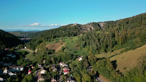 pequeño pueblo en suiza llamado waldenburg-2