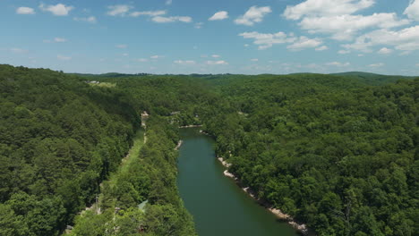 Beautiful-aerial-drone-view-of-Hogscald-Hollow-cove-in-Beaver-lake,-forward