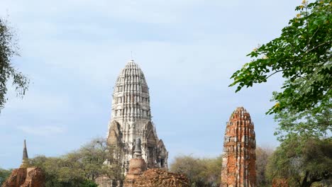 ruins of the ancient buddhist temple of wat ratchaburana (wat rat burana). ayutthaya, thailand