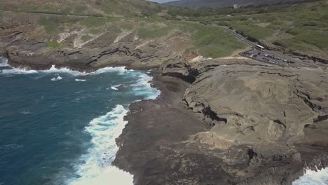 Aerial-view-of-Lanai-lookout-in-Oahu-Hawaii-on-a-sunny-day-1