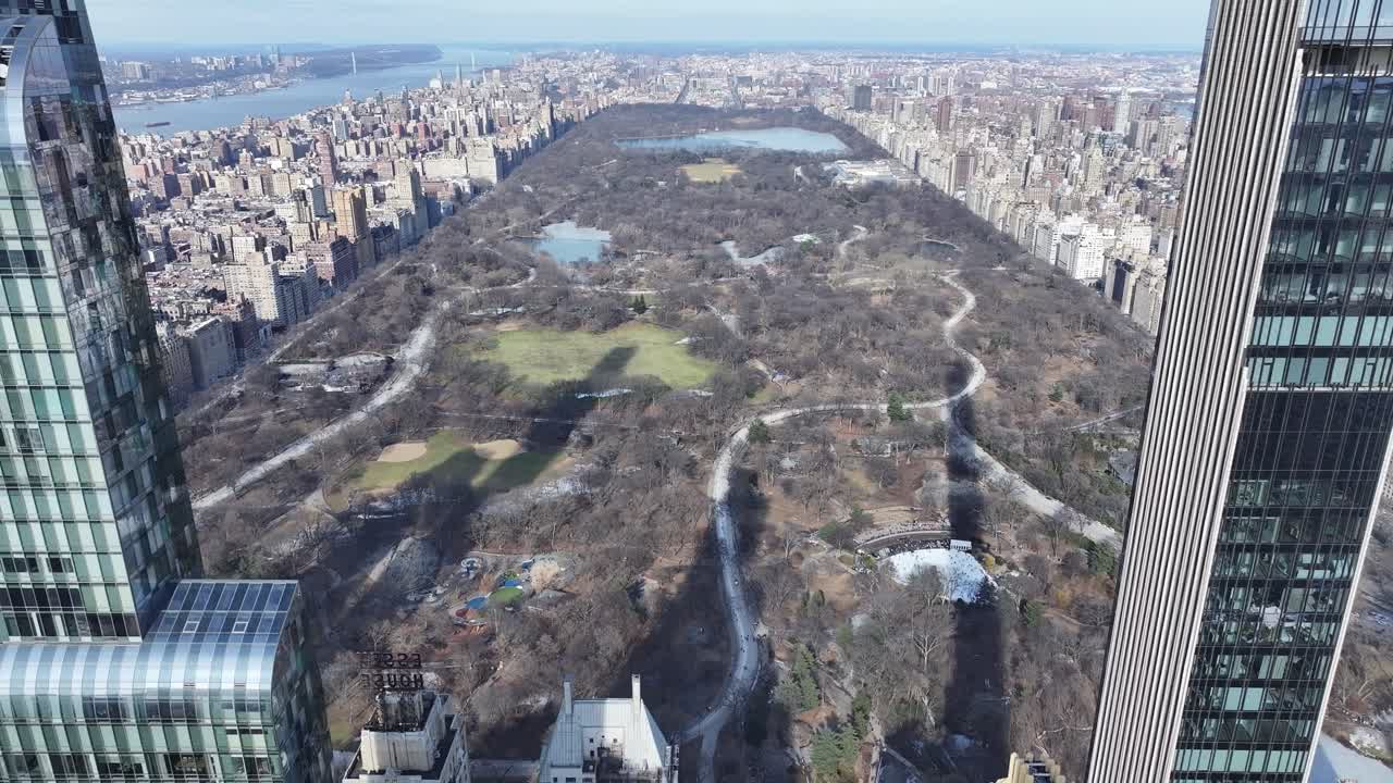 Central Park At Manhattan In New York United States. Downtown City. Leisure Park Landscape. Central Park At New York United States. Metropolitan District. Winter Scenery