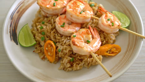 fried rice with shrimps or prawns skewers