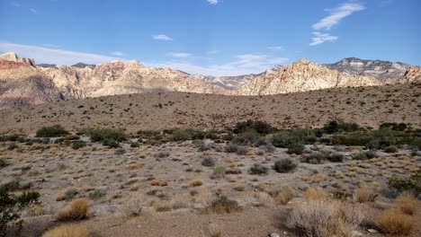 El-Panorama-Matutino-En-El-Cañón-De-Roca-Roja-Revela-La-Luz-Del-Sol-En-Las-Montañas