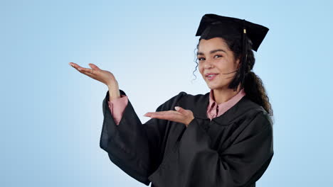 graduado, educación y cara de mujer con la mano