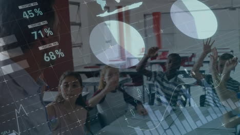 animación de estadísticas y procesamiento de datos sobre diversos escolares en el aula