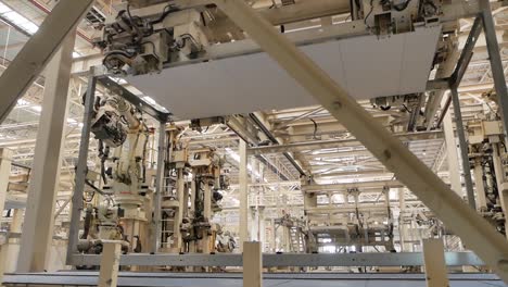 automated manufacturing process in a modern factory