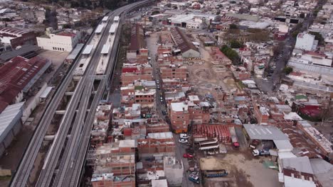 vista aérea del barrio pobre en buenos aires, argentina