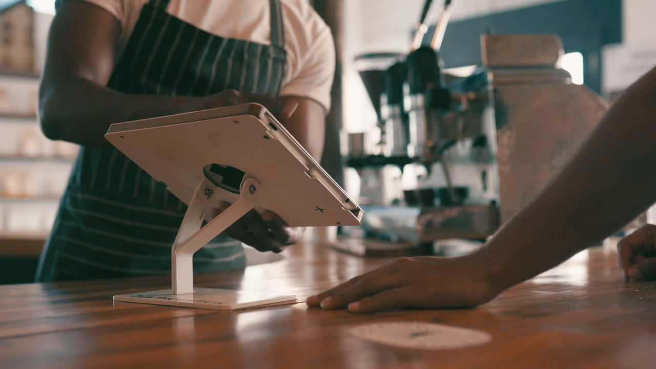 Un caffè da asporto, per favore?