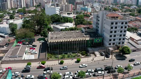 Aerial-point-of-interest-shot-around-a-street-of-Goiania-in-Brazil-with-a-traffic-jam