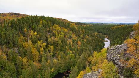 timelapse nublado en el parque nacional de aiguebelle