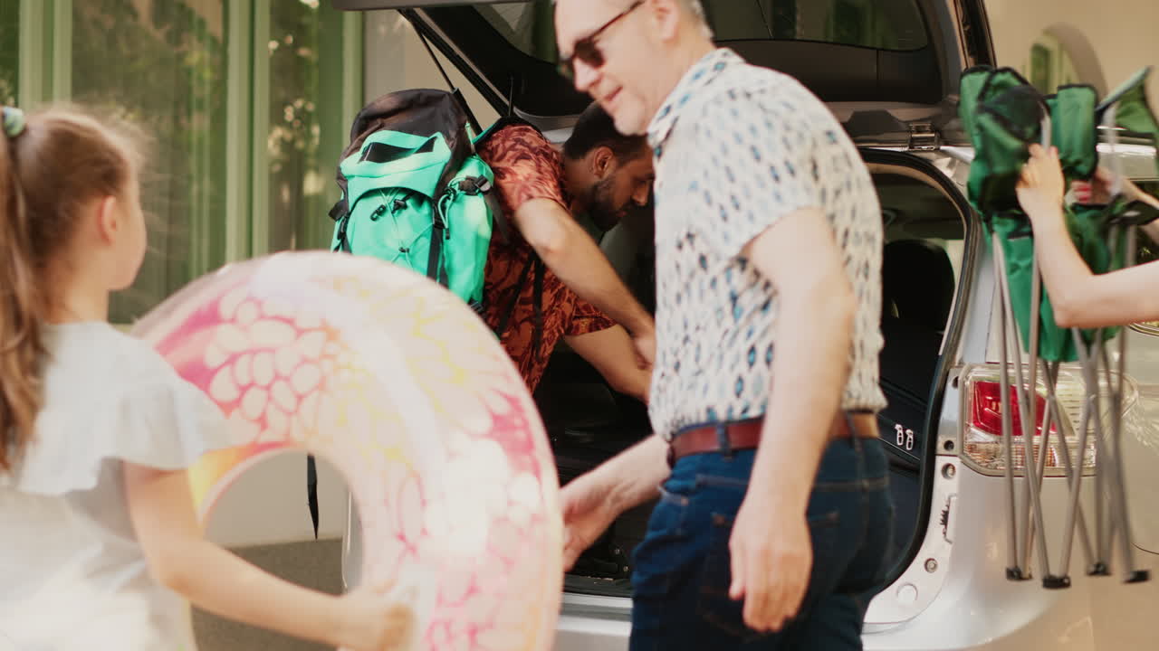 Family Packing Car for Vacation